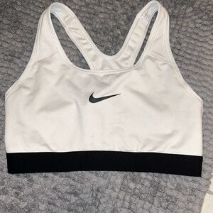Nike dri fit Sports Bra size Small